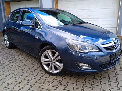 Opel Astra J 1.6 16V Benzyna